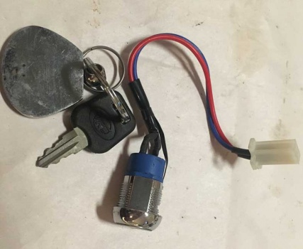 Used Ignition Key & Lock For A Mobility Scooter AD24